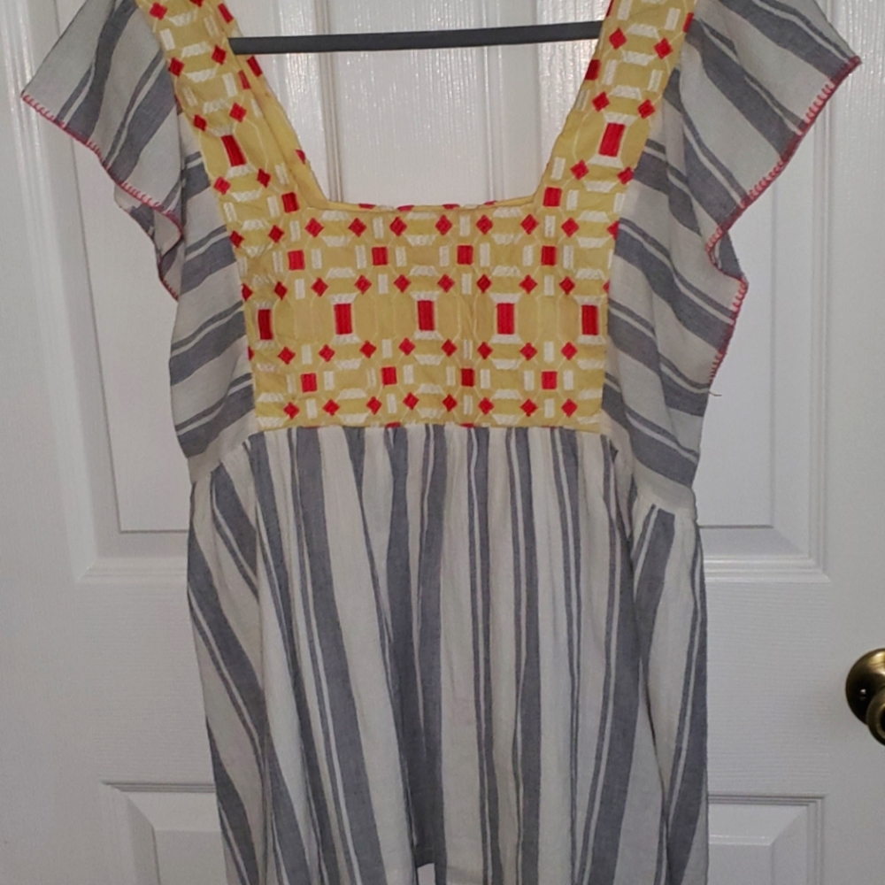 Anthropologie Forever That Girl Basel Embroidered Tunic Blouse Size 8